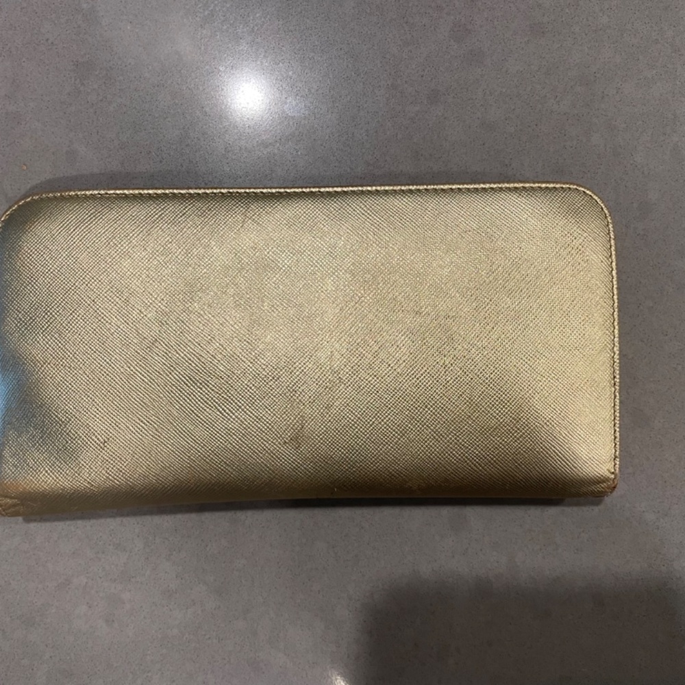 Prada Wallet - Picture 4 of 7